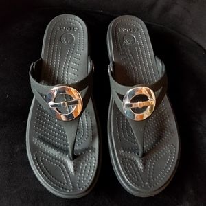 Sanrah Diamante
Women's Sz 9 M Crocs Black/Metal